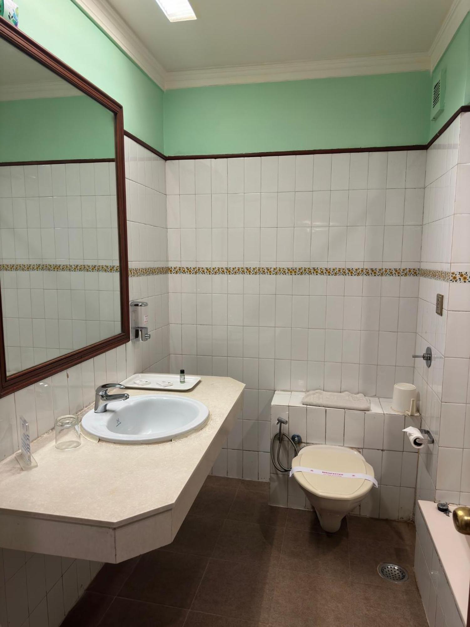 Hotel Nahar Nilgiris Utakamand Zewnętrze zdjęcie